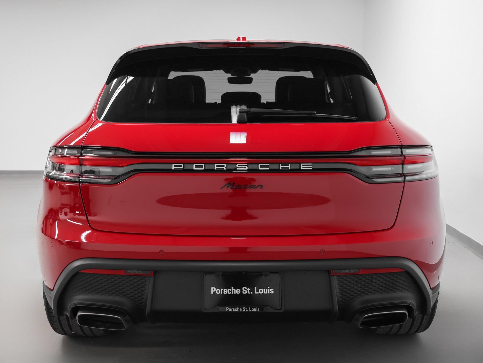Certified 2026 Porsche Macan AWD/4WD image 11