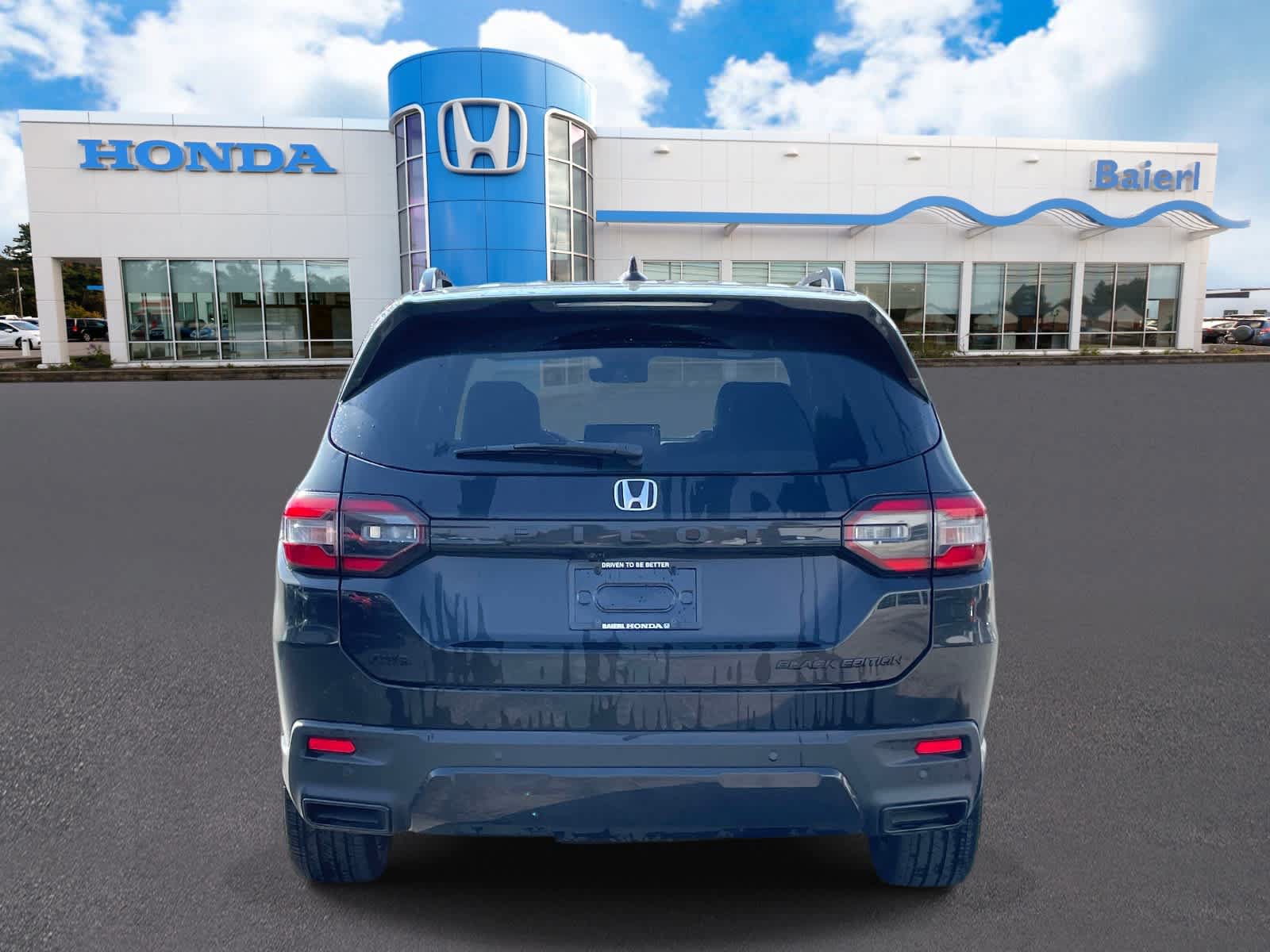 Used 2026 Honda Pilot Black Edition image 4