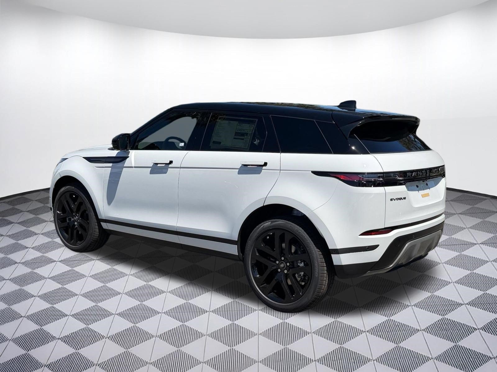 New 2026 Land Rover Range Rover Evoque S AWD/4WD image 3