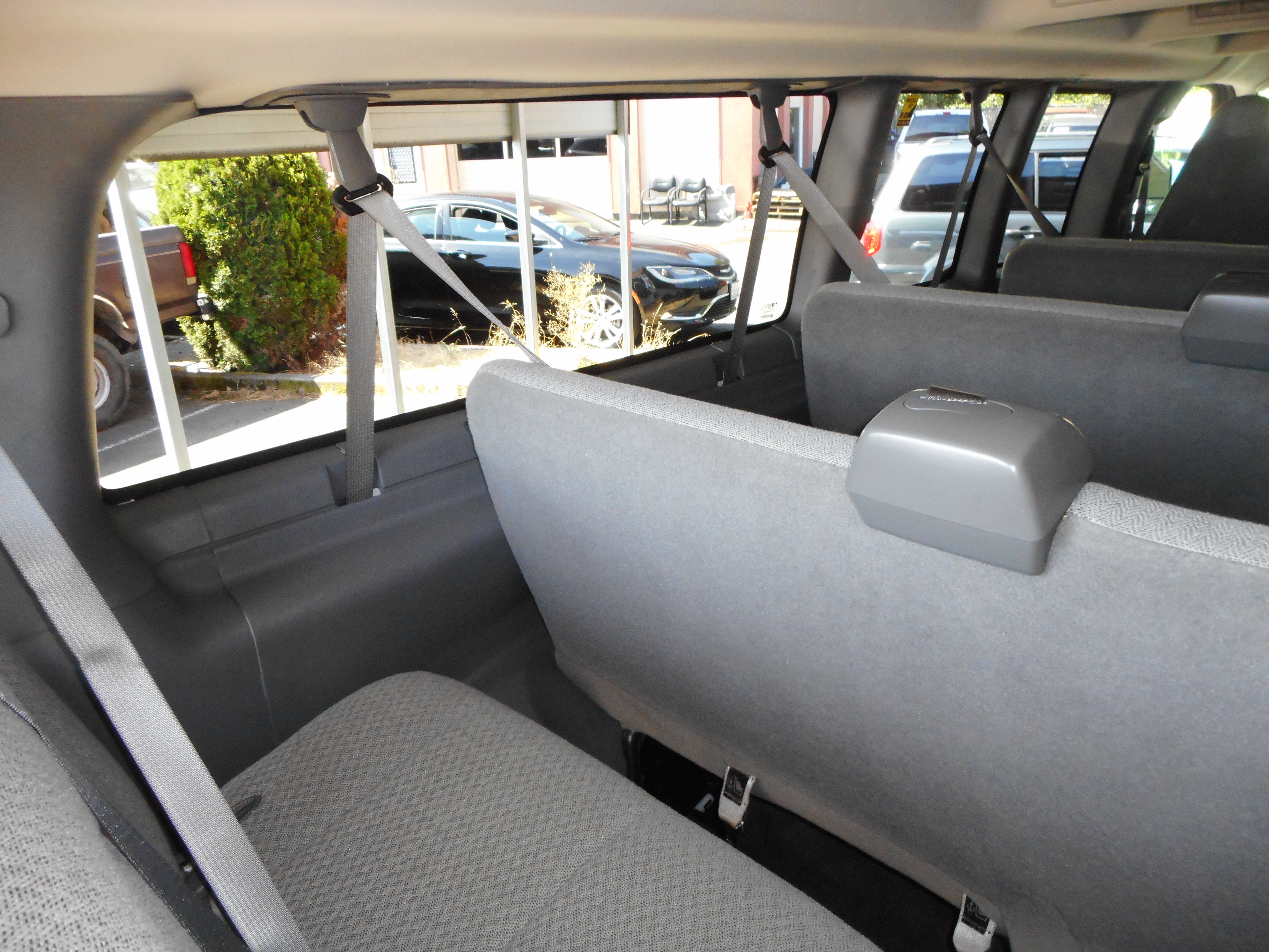 Used 2016 Chevrolet Express 3500 LT w/ LT Preferred Equipment Group RWD image 18