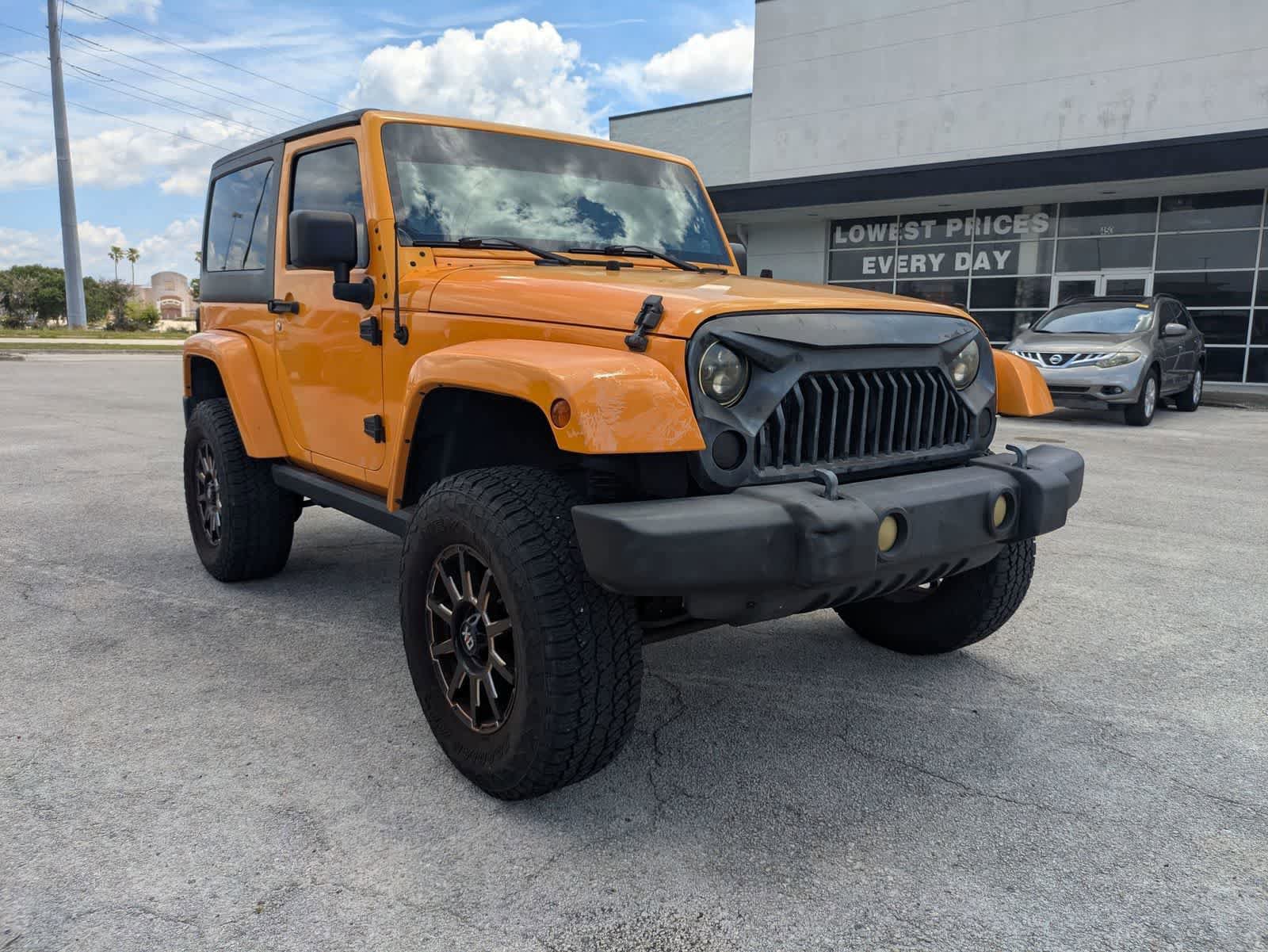 Used 2012 Jeep Wrangler Sahara w/ Connectivity Group AWD/4WD image 3