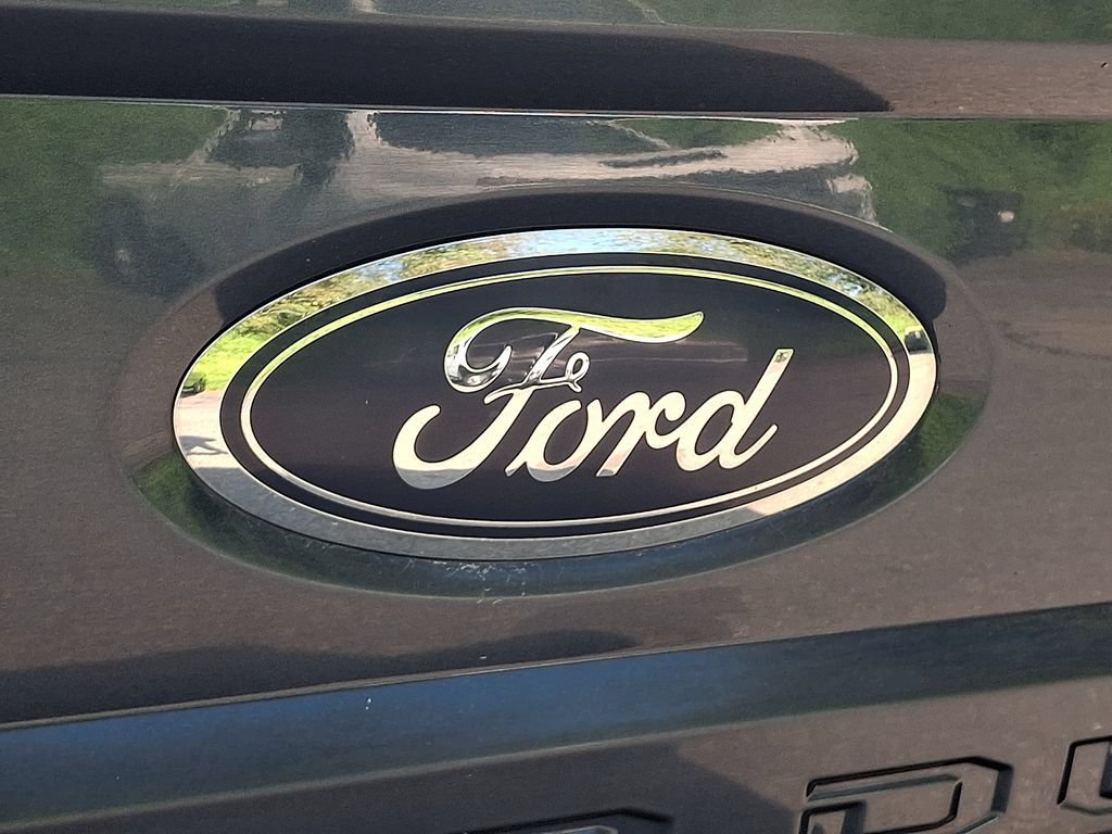 Used 2018 Ford F350 Lariat w/ Lariat Ultimate Package AWD/4WD image 30