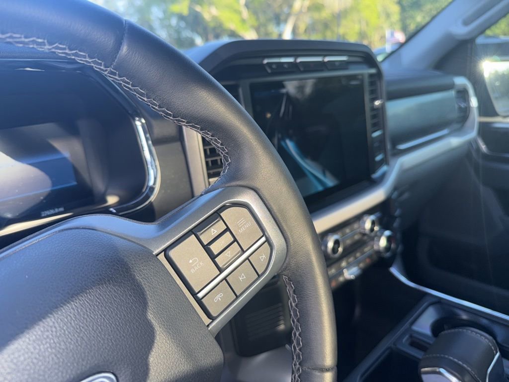 Used 2023 Ford F150 Lightning XLT image 10