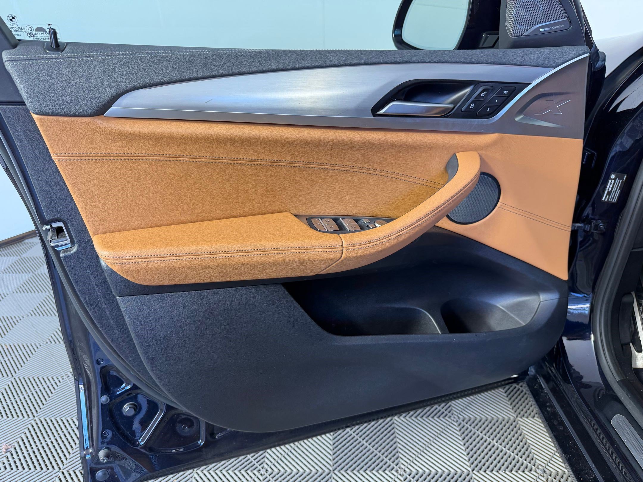 Used 2020 BMW X4 xDrive30i w/ M Sport Package 2 image 13