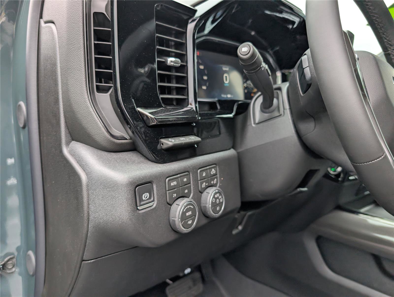 New 2026 Chevrolet Silverado 2500 ZR2 AWD/4WD image 19