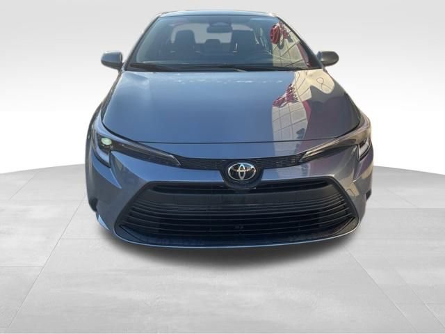 New 2026 Toyota Corolla LE image 2