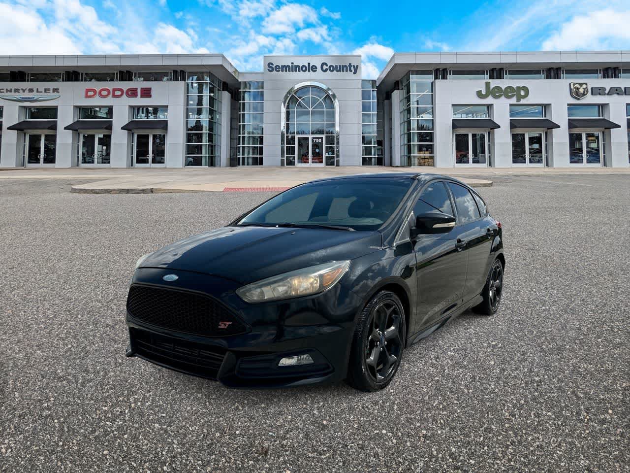 Used 2015 Ford Focus ST FWD image 4