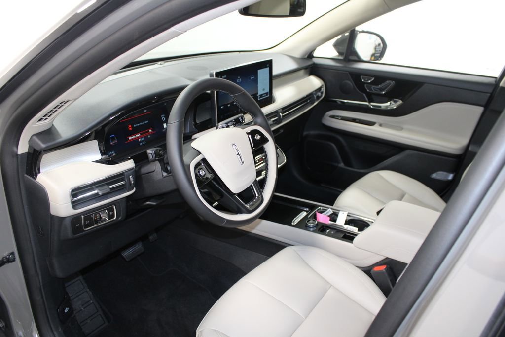 New 2026 Lincoln Corsair Premiere image 23