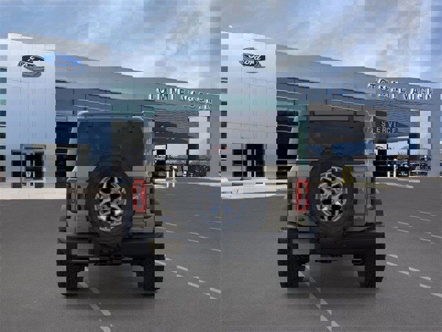 New 2025 Ford Bronco Badlands image 5