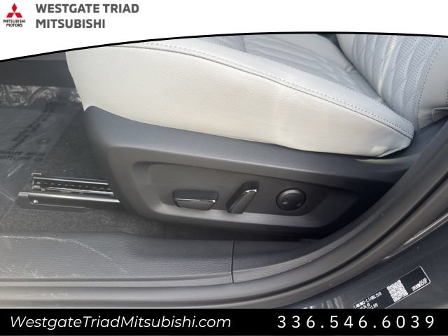 New 2026 Mitsubishi Outlander SEL FWD image 13