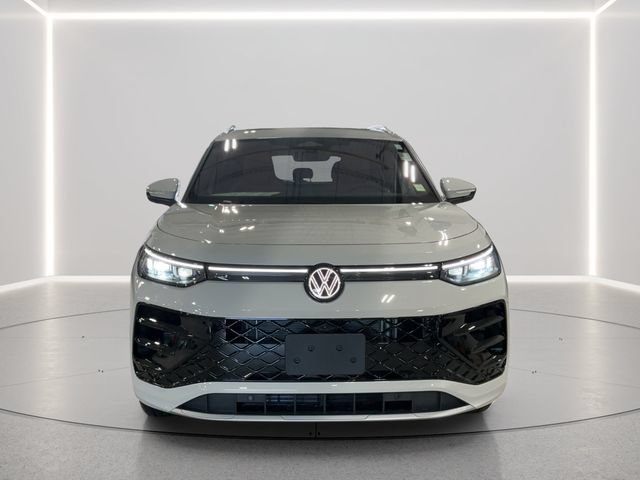 New 2026 Volkswagen Tiguan SEL R-Line AWD/4WD image 9