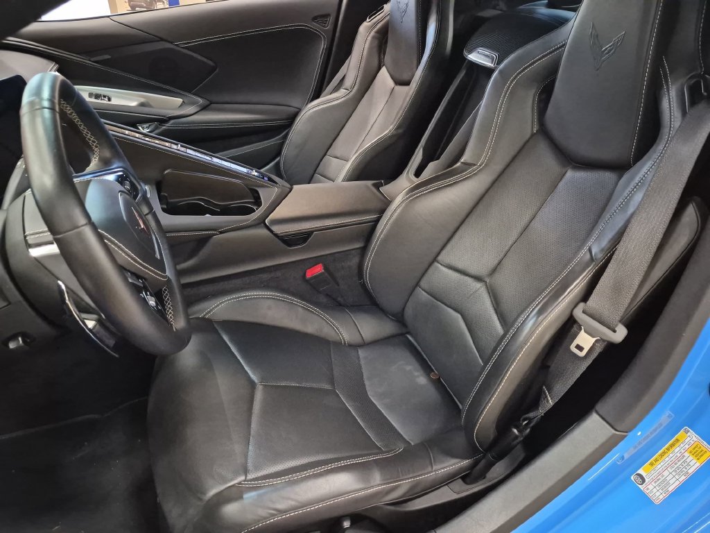 Used 2025 Chevrolet Corvette Stingray Coupe w/ 1LT RWD image 15