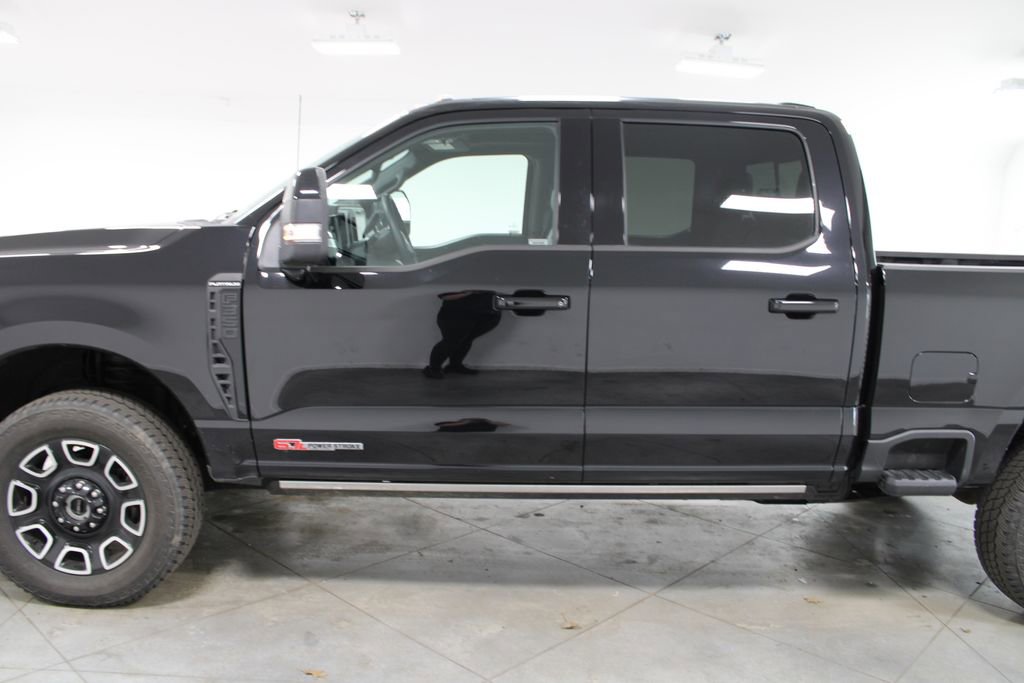 Used 2025 Ford F350 Platinum image 6