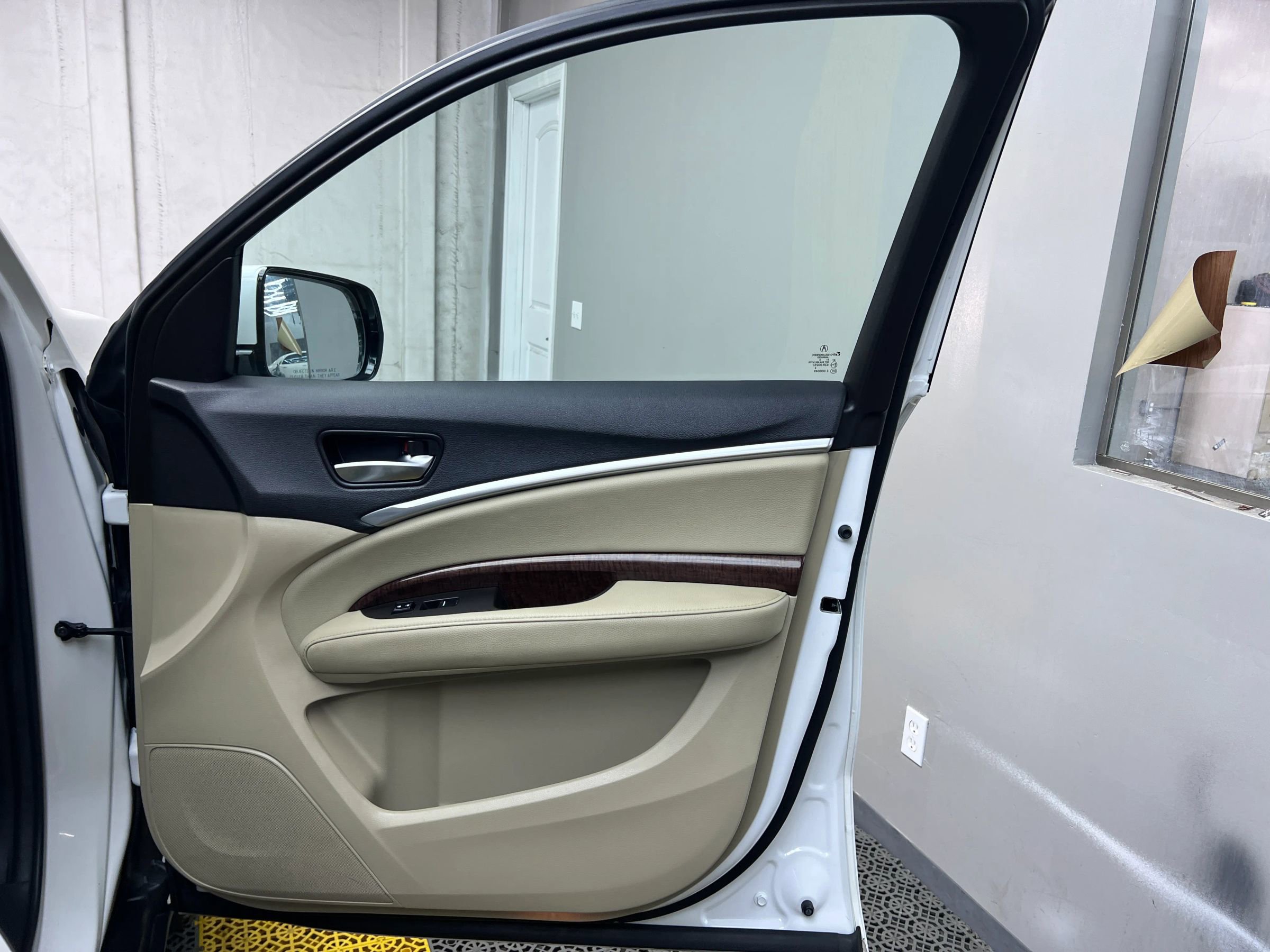 Used 2020 Acura MDX FWD image 26