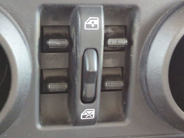 Used 2009 Jeep Wrangler Unlimited Rubicon w/ Trailer Tow Group image 21