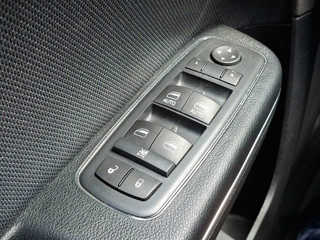 Used 2016 Dodge Charger SE RWD image 29