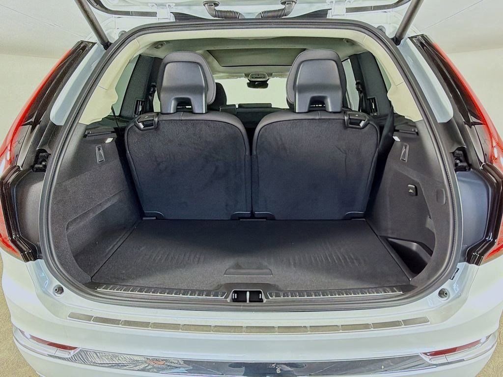 New 2026 Volvo XC90 B5 Plus w/ Protection Package AWD/4WD image 28