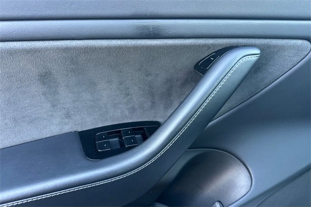 Used 2019 Tesla Model 3 Long Range image 11