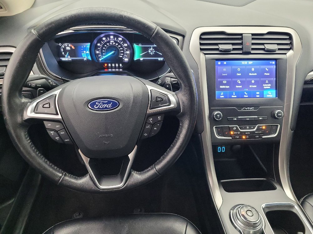 Used 2019 Ford Fusion SEL FWD image 22