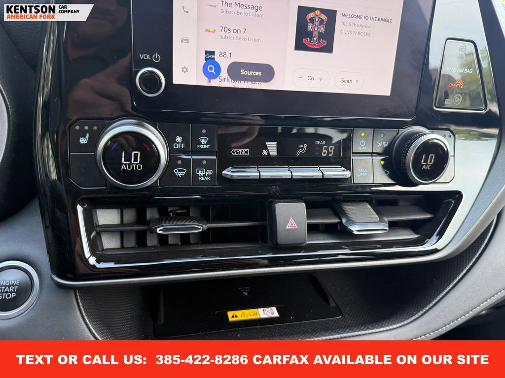 Used 2025 Toyota Highlander XLE image 30