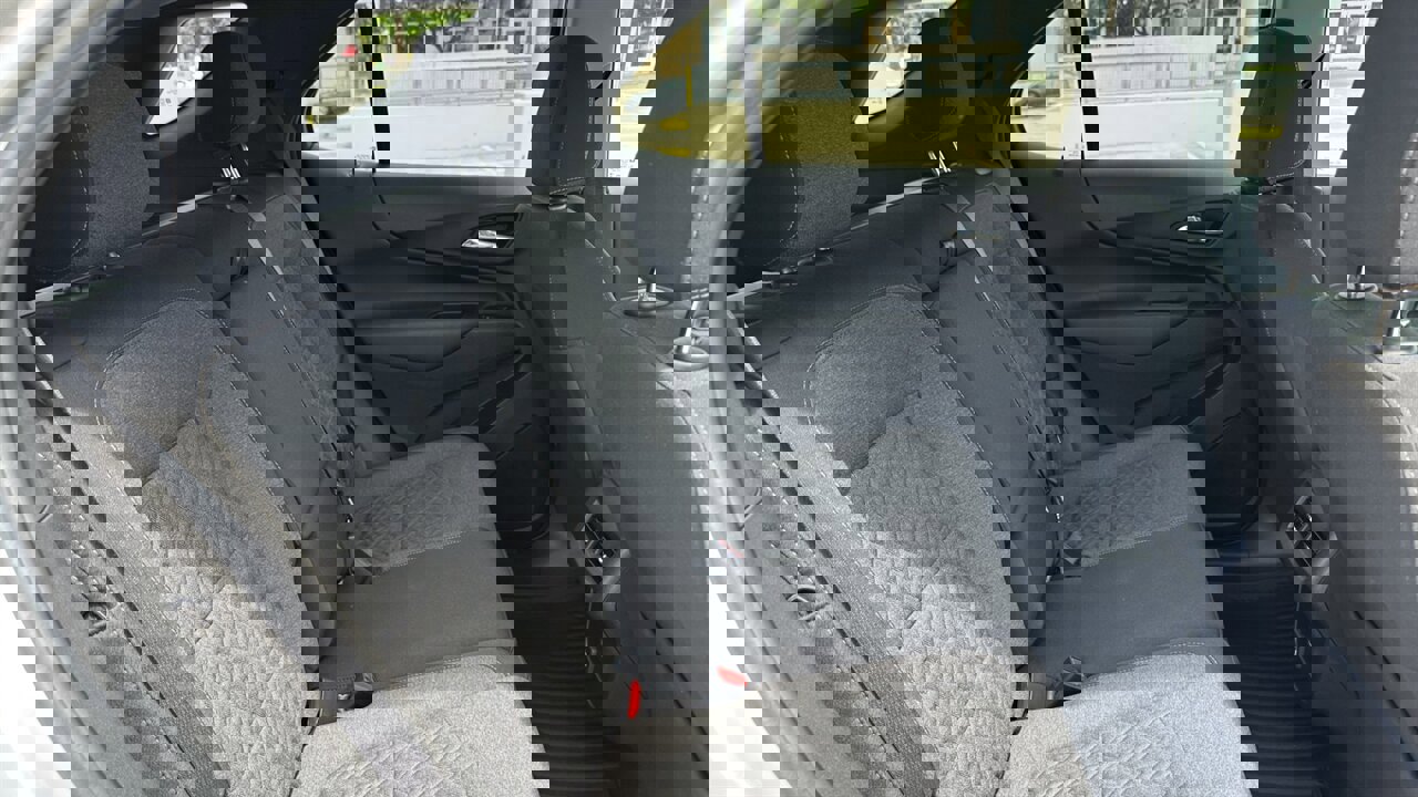 Used 2022 Chevrolet Equinox LT image 17