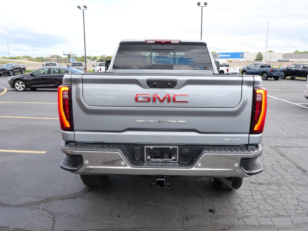 New 2026 GMC Sierra 3500 SLT w/ SLT Premium Package AWD/4WD image 3