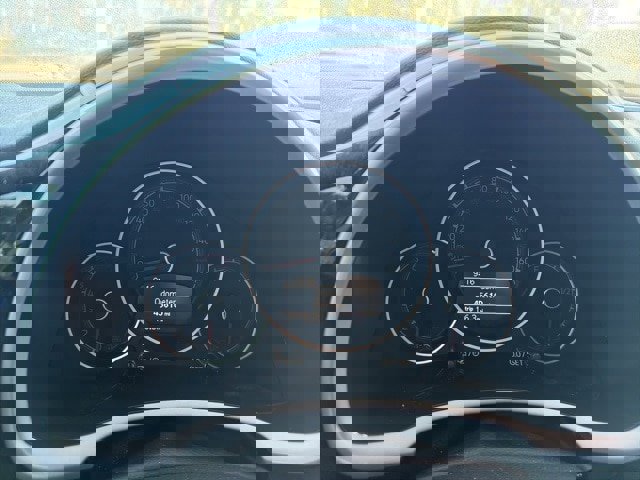 Used 2018 Volkswagen Beetle 2.0T S image 26