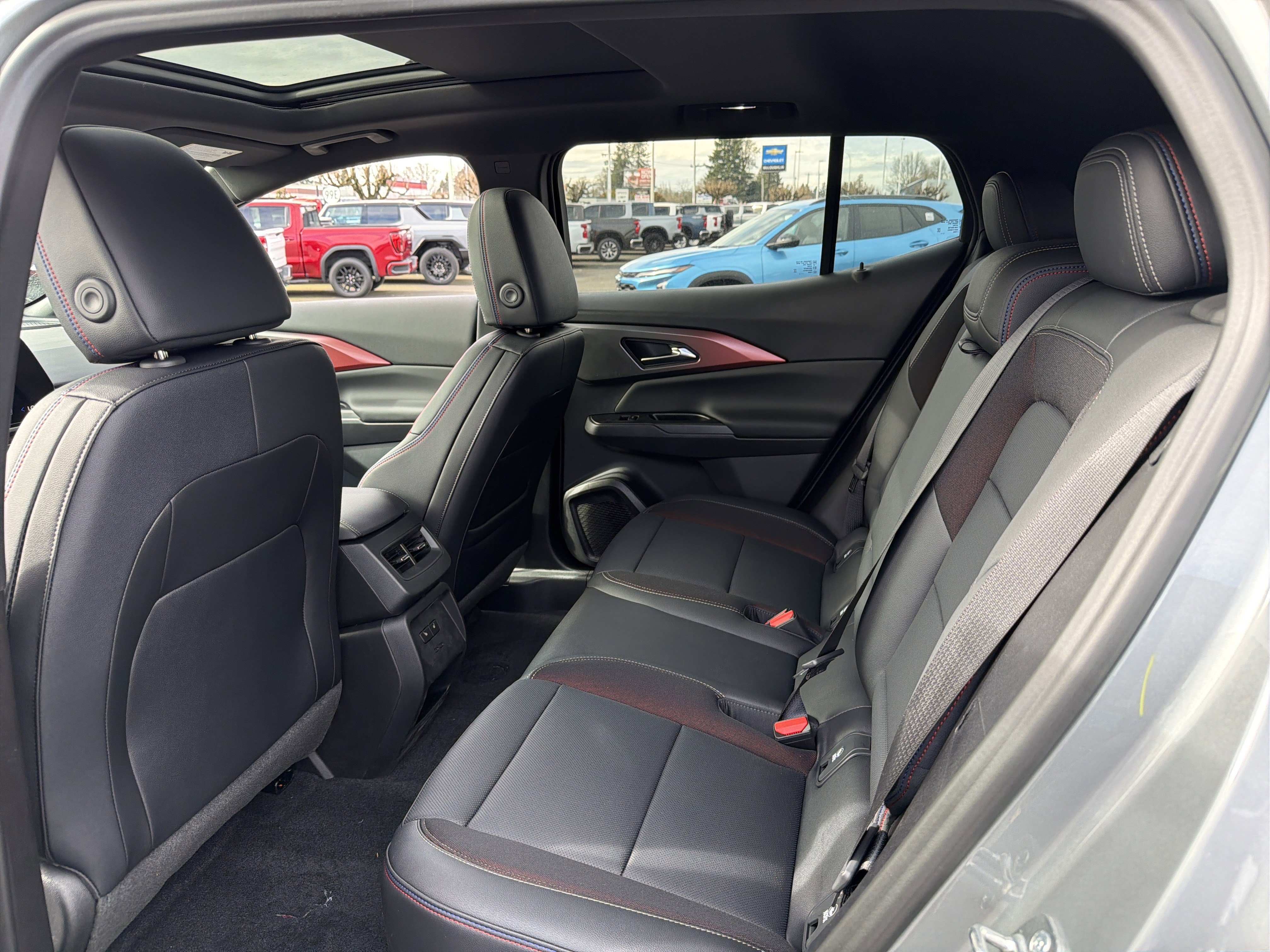 New 2026 Chevrolet Equinox EV RS image 11