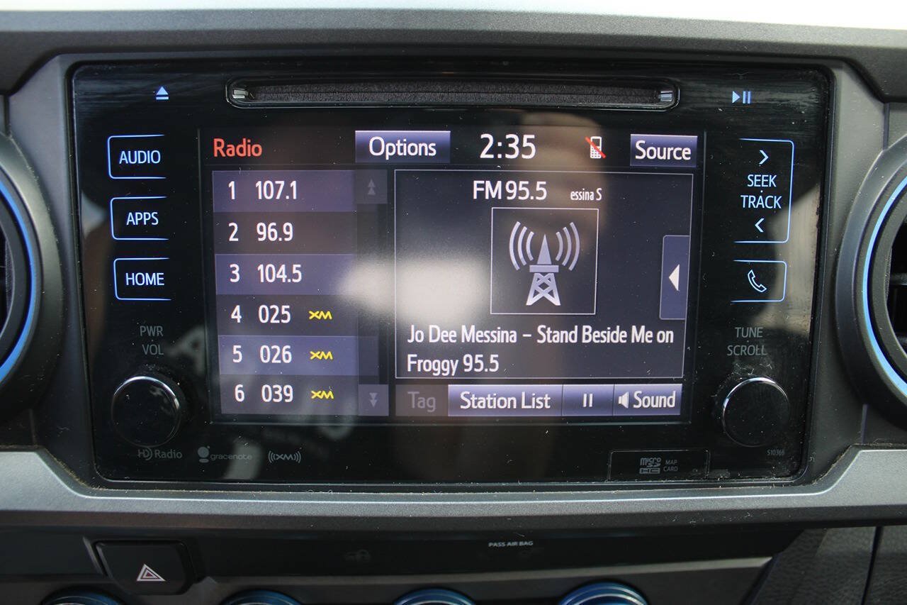 Used 2019 Toyota Tacoma TRD Sport AWD/4WD image 27