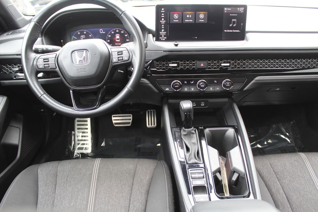 Used 2024 Honda Accord Sport image 4