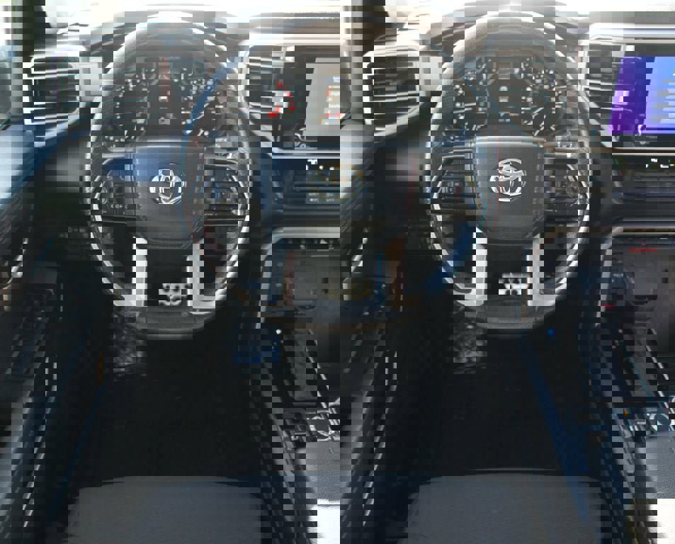 Used 2022 Toyota Tundra SR5 w/ TRD Off-Road Package image 5