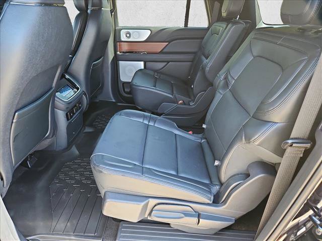 Used 2024 Lincoln Navigator L Reserve AWD/4WD image 20