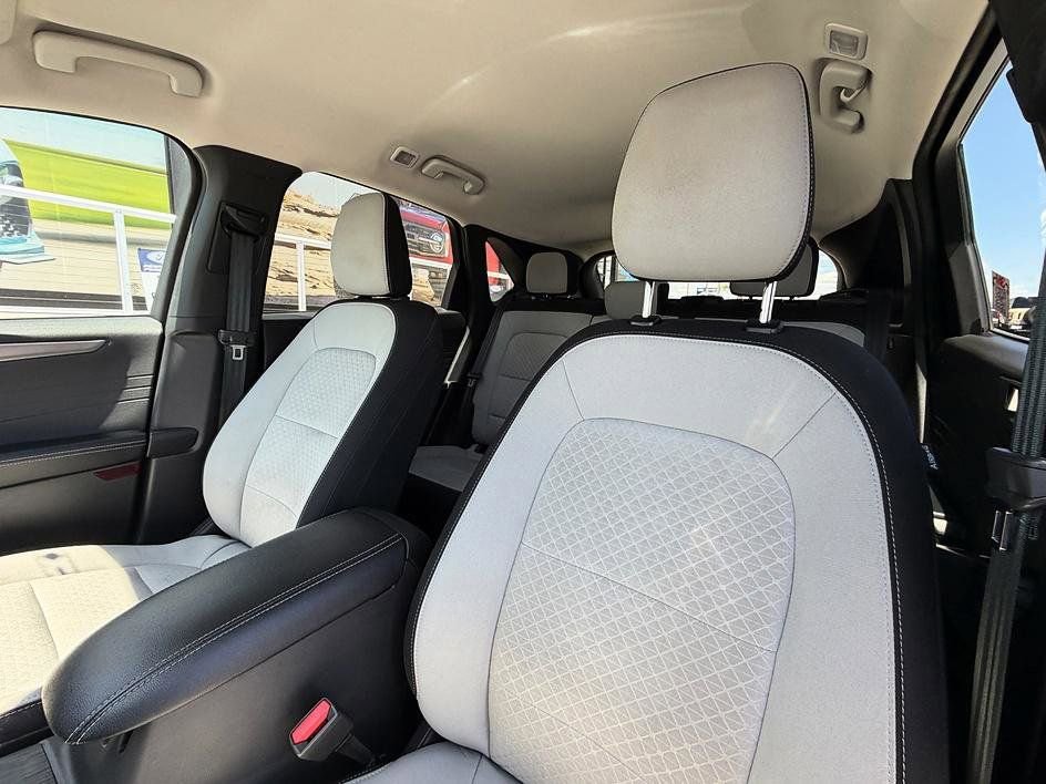 Used 2024 Ford Escape Active FWD image 25