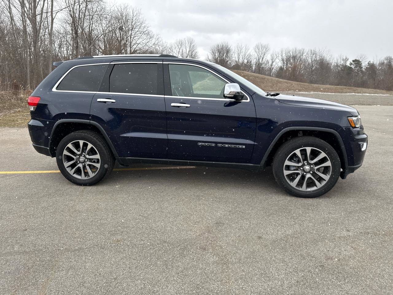 Used 2018 Jeep Grand Cherokee Limited w/ Luxury Group II image 4