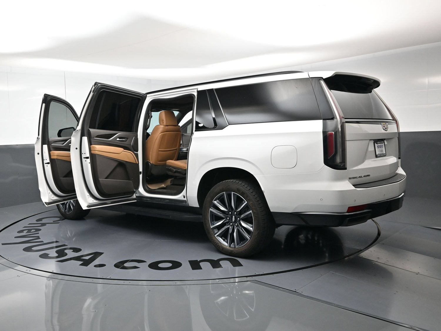 Used 2021 Cadillac Escalade ESV Sport AWD/4WD image 27