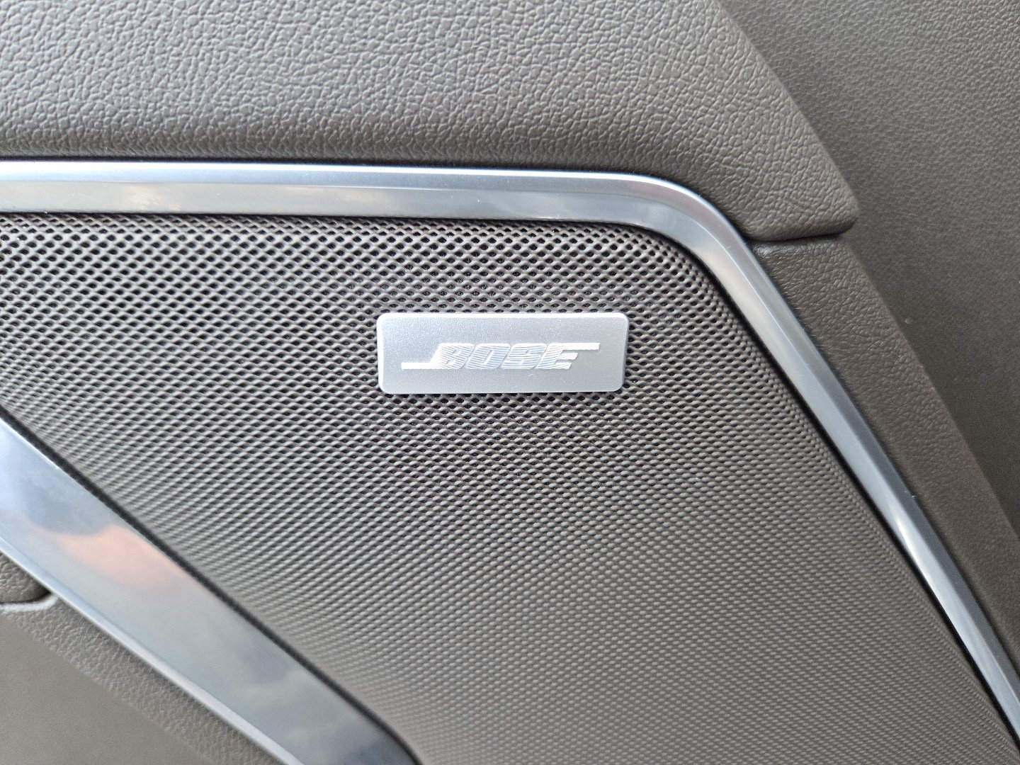 Used 2023 GMC Sierra 1500 SLT AWD/4WD image 10