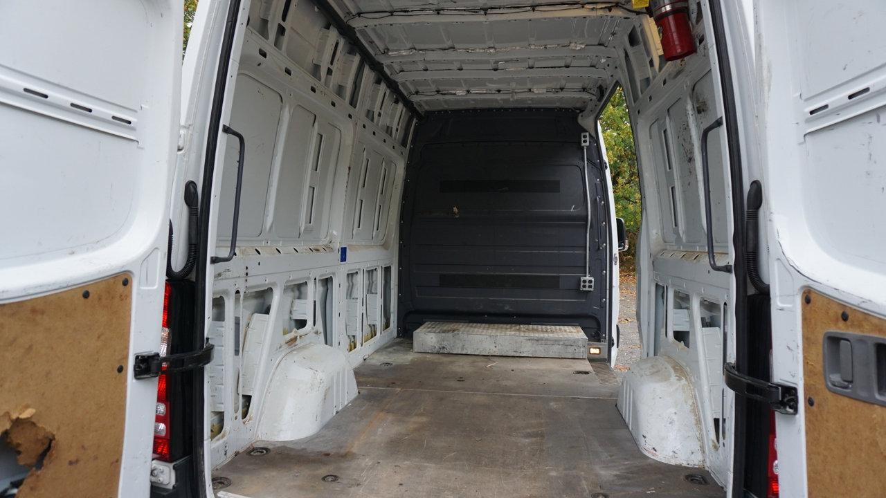 Used 2017 Mercedes-Benz Sprinter 2500 image 22