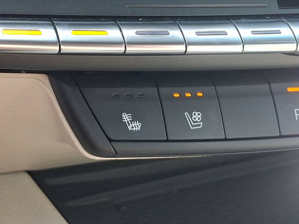 Certified 2020 Cadillac CT4 Premium Luxury RWD image 26