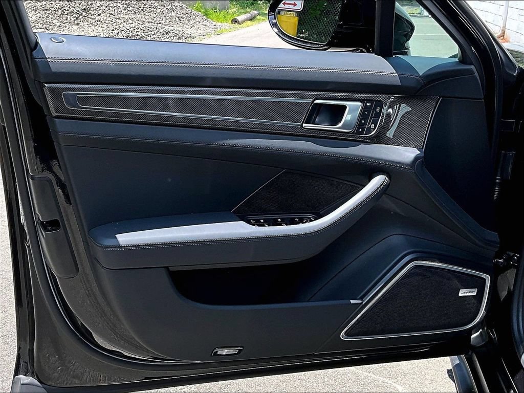 Certified 2022 Porsche Panamera GTS AWD/4WD image 28