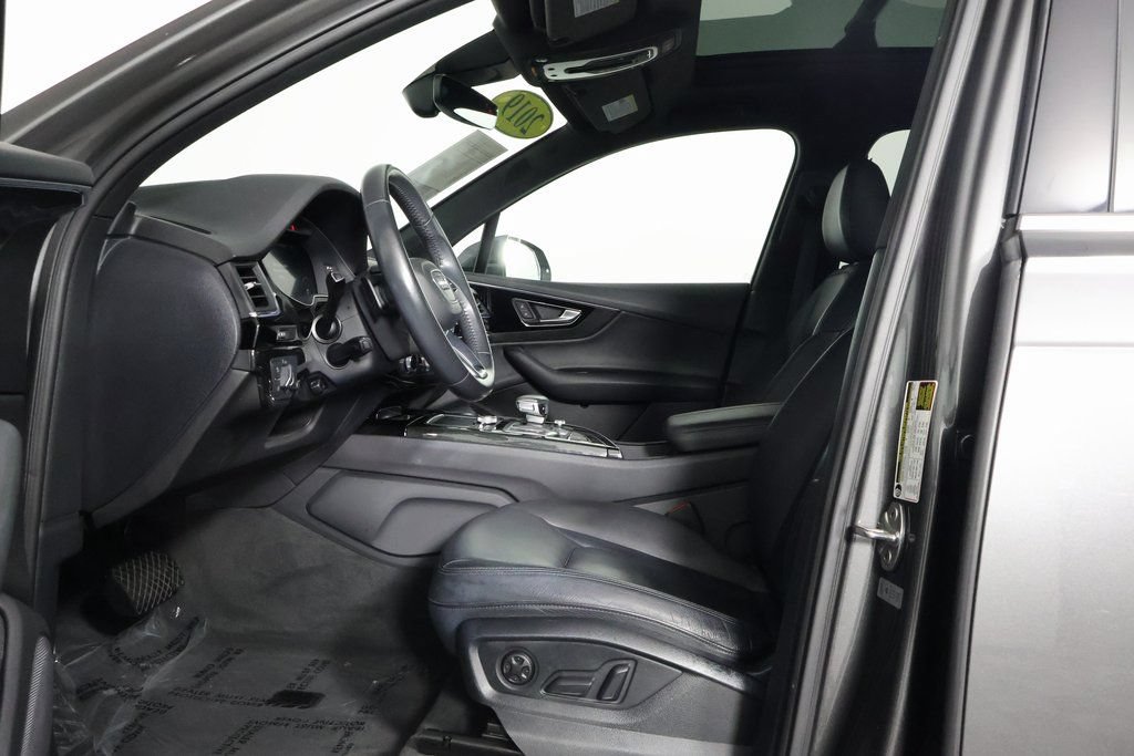 Used 2019 Audi Q7 3.0T Premium Plus AWD/4WD image 10