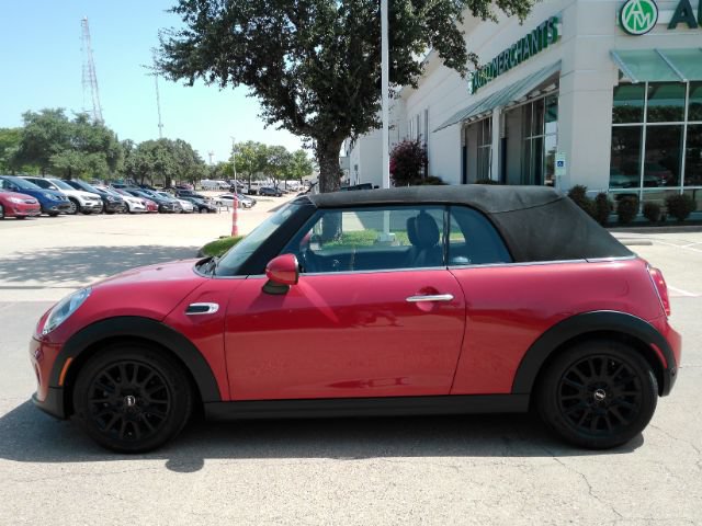 Used 2018 MINI Cooper Convertible FWD image 15