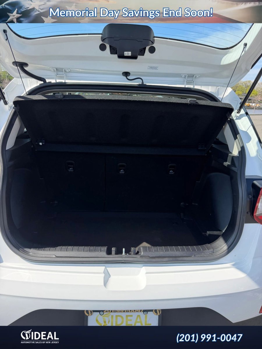 Used 2024 Hyundai Venue SE FWD image 49