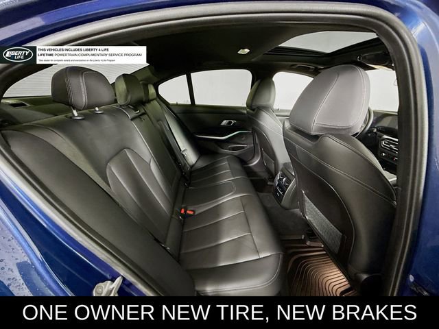 Used 2023 BMW 330i xDrive Sedan w/ Premium Package image 28