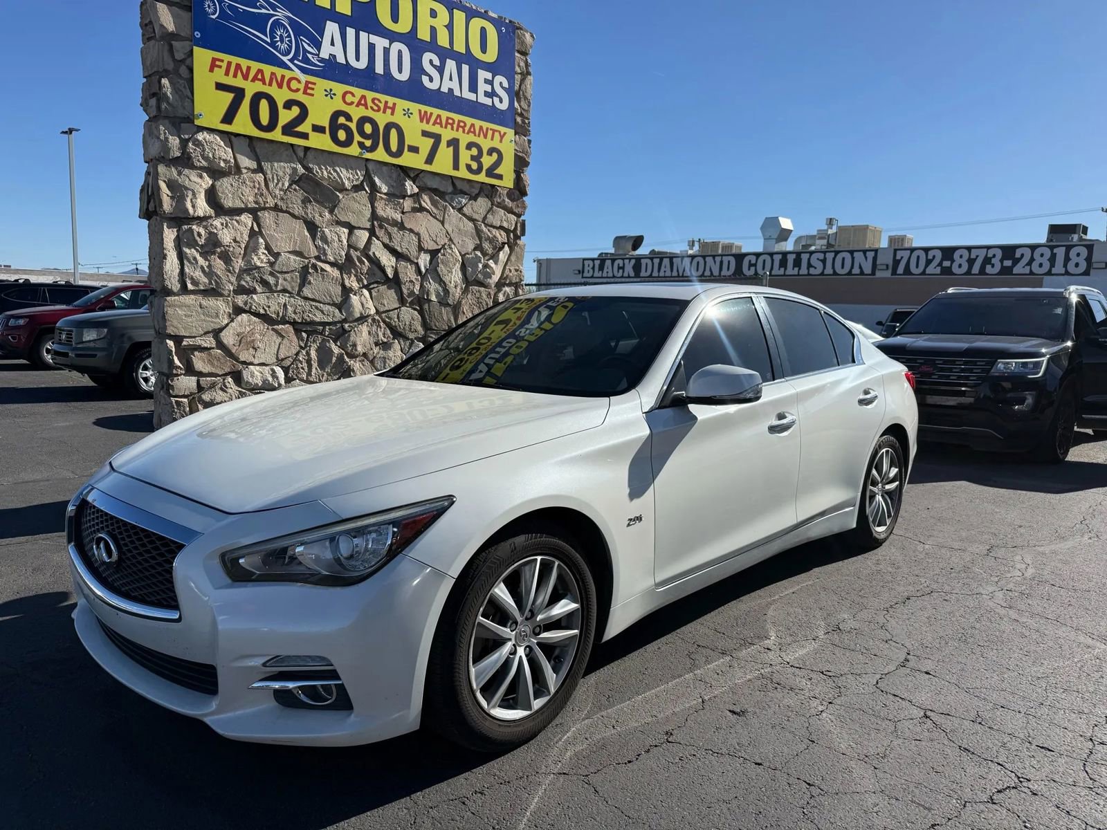 Used 2016 INFINITI Q50 Premium w/ 2.0T Premium Plus Package image 2