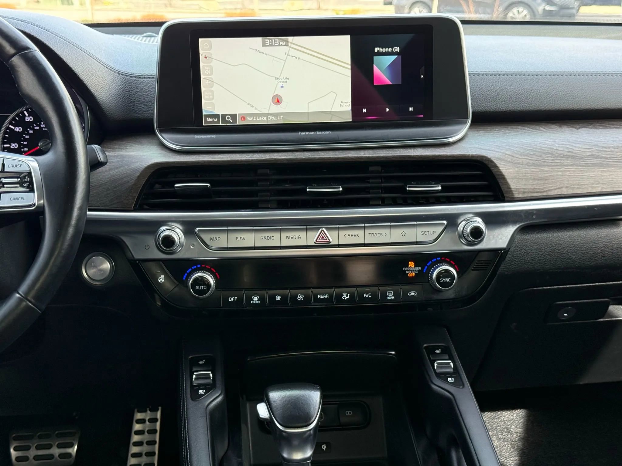 Used 2020 Kia Telluride SX w/ SX Prestige Package image 29