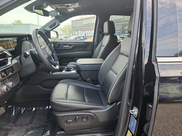 Used 2025 GMC Yukon Elevation AWD/4WD image 13