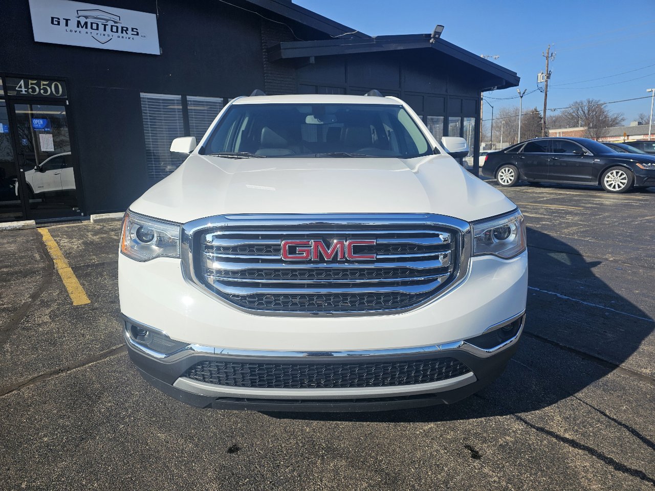 Used 2019 GMC Acadia SLT image 2