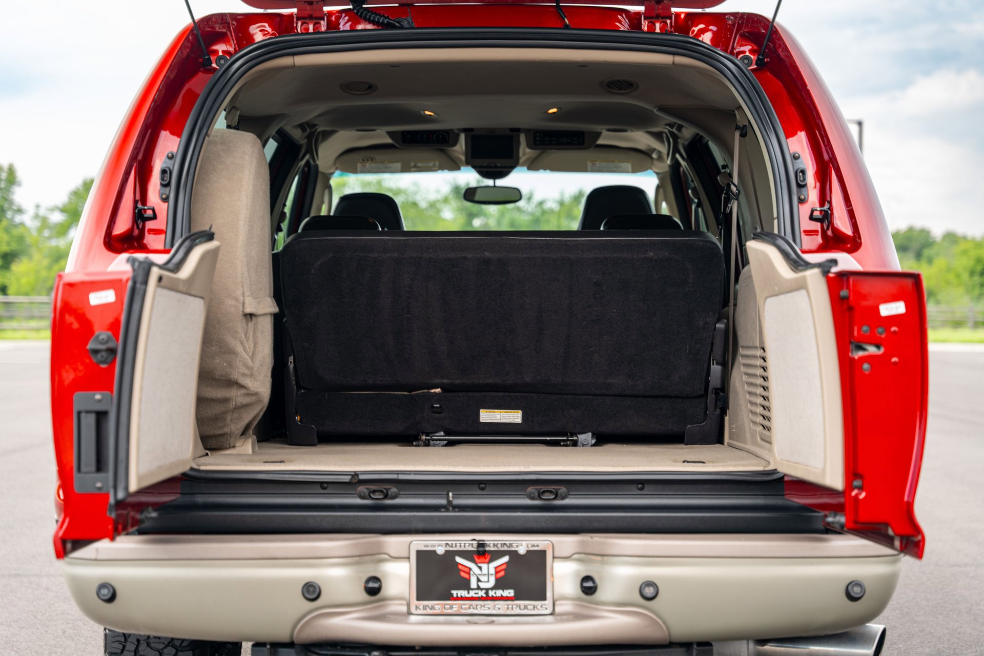 Used 2005 Ford Excursion Eddie Bauer image 25