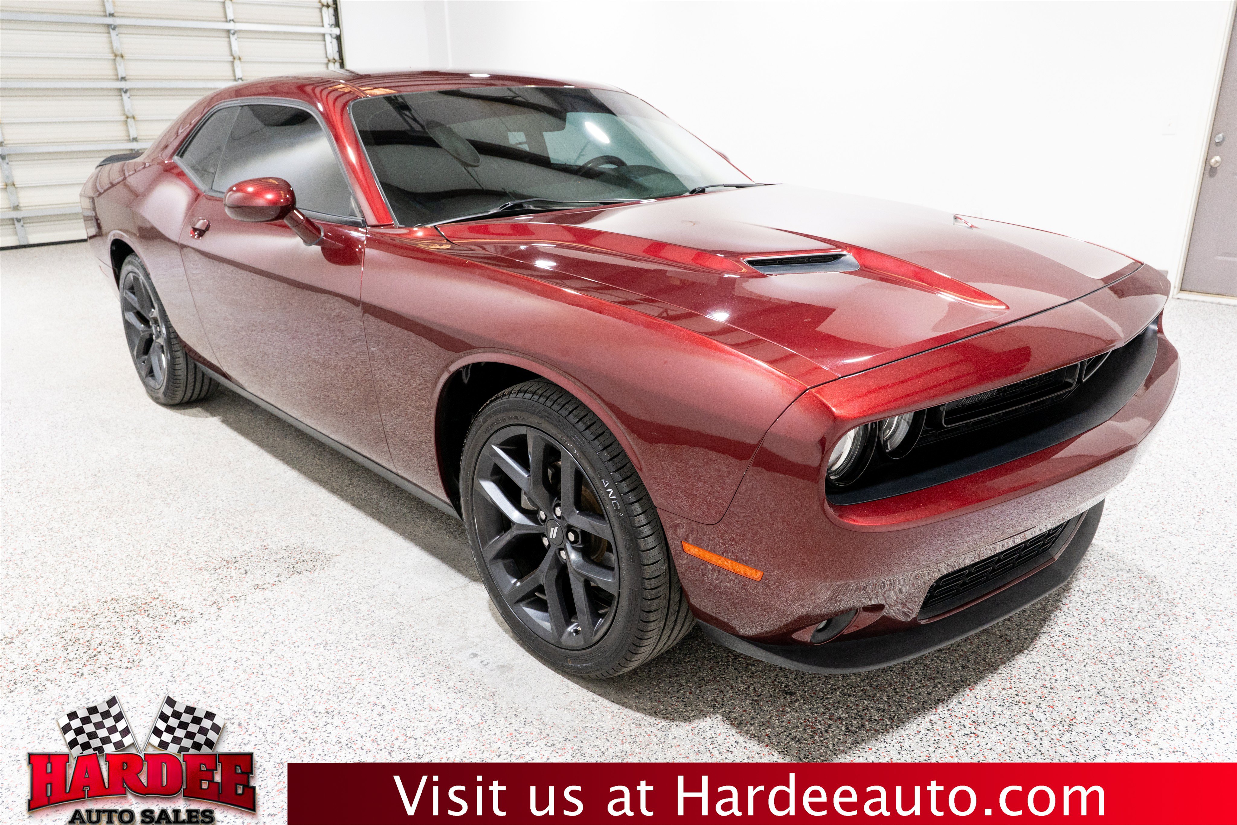Used 2022 Dodge Challenger SXT w/ Blacktop Package RWD image 6