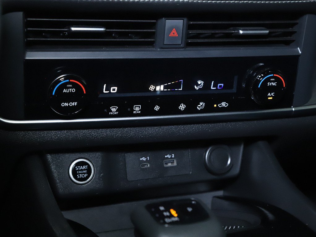 Certified 2023 Nissan Rogue SV AWD/4WD image 28
